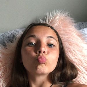 Meet your Posher, Kendall